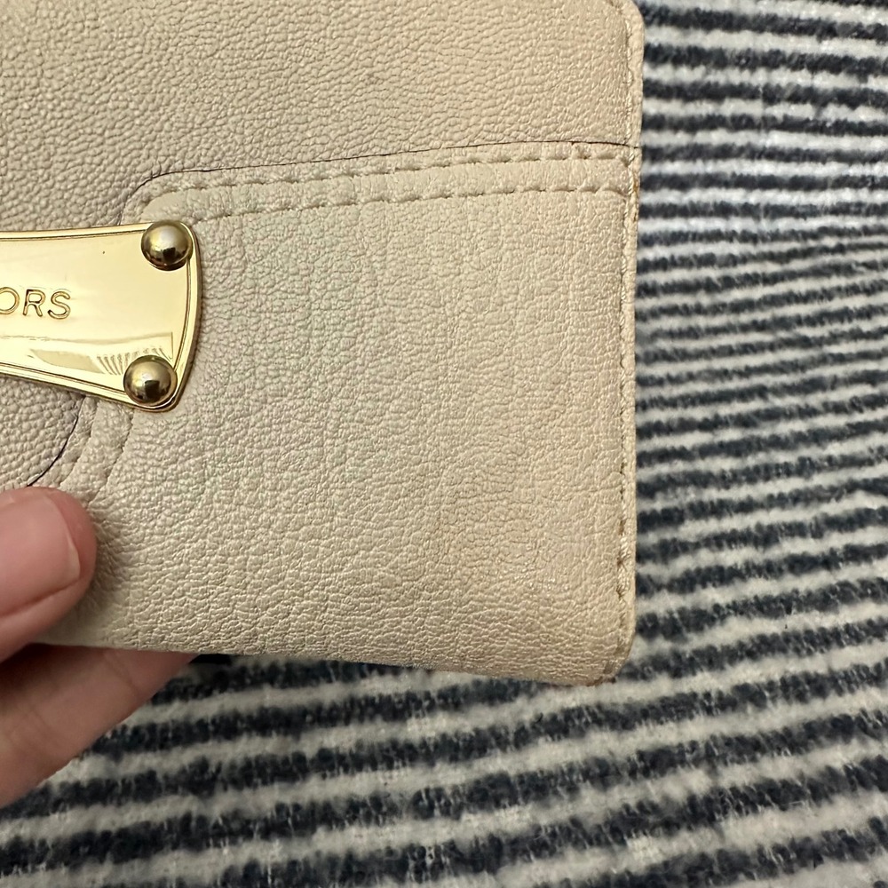 Michael Kors Saratoga Continental Zip-Wallet Off White Soft Leather Elegant - Picture 10 of 10